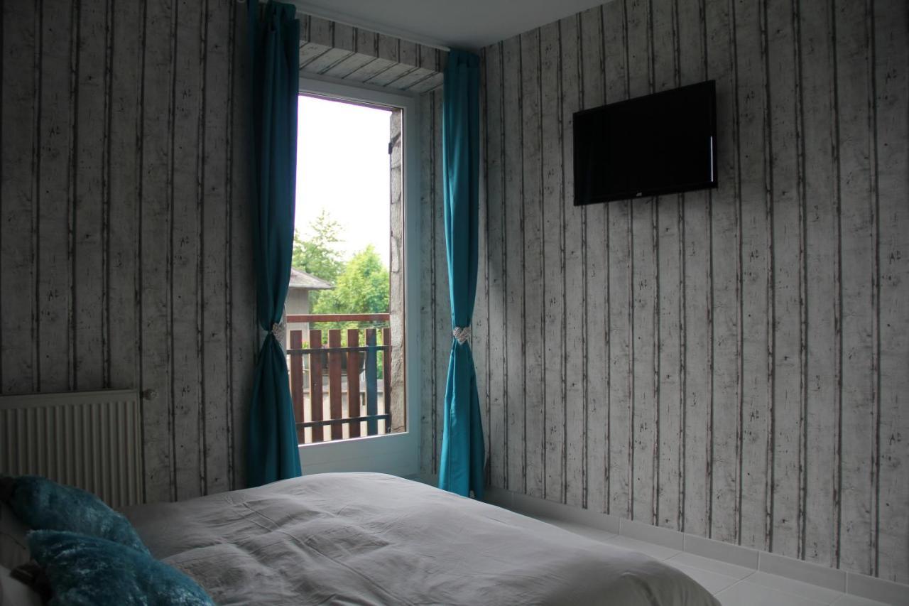 Juste Pour Le Plaisir Bed & Breakfast แซ็งต์-ปิแอร์-ดัลบีญี ภายนอก รูปภาพ