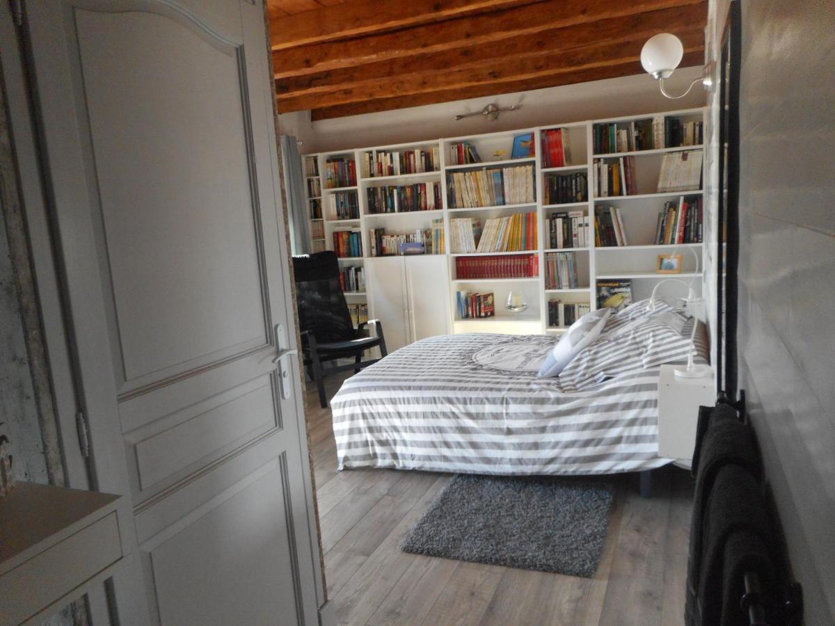 Juste Pour Le Plaisir Bed & Breakfast แซ็งต์-ปิแอร์-ดัลบีญี ภายนอก รูปภาพ
